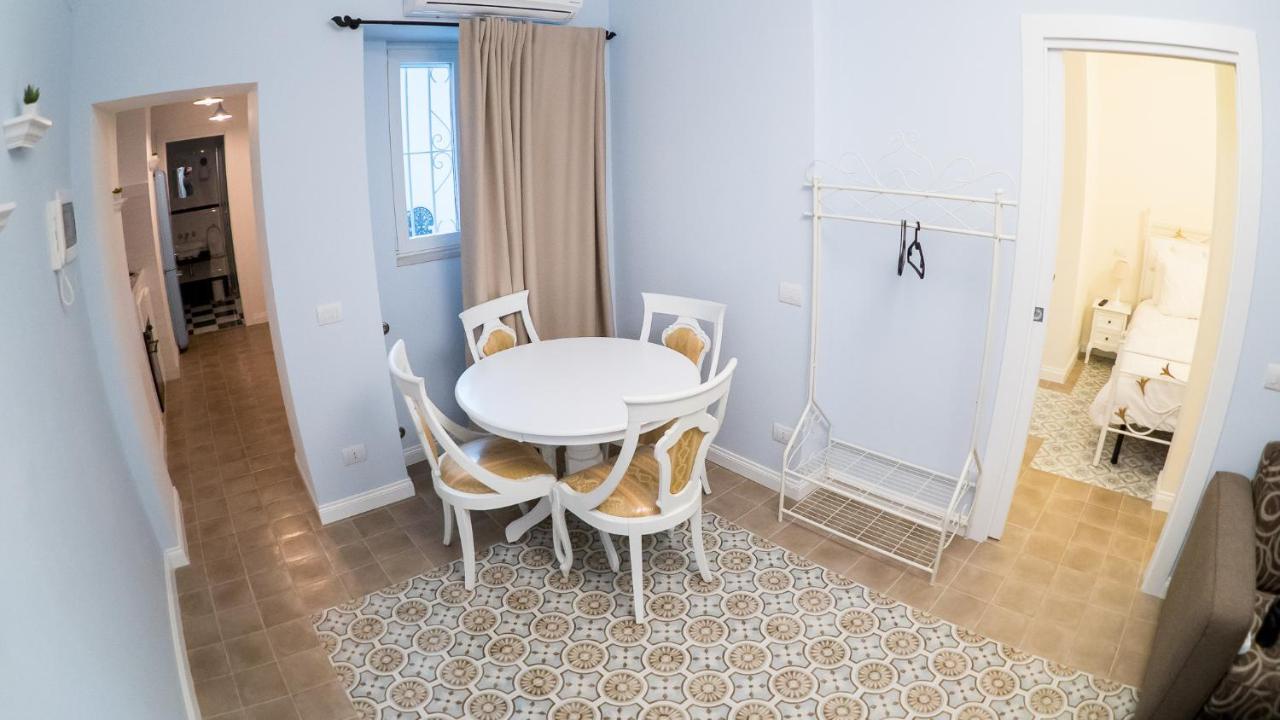 Casa di Fló Apartment Bari Bagian luar foto